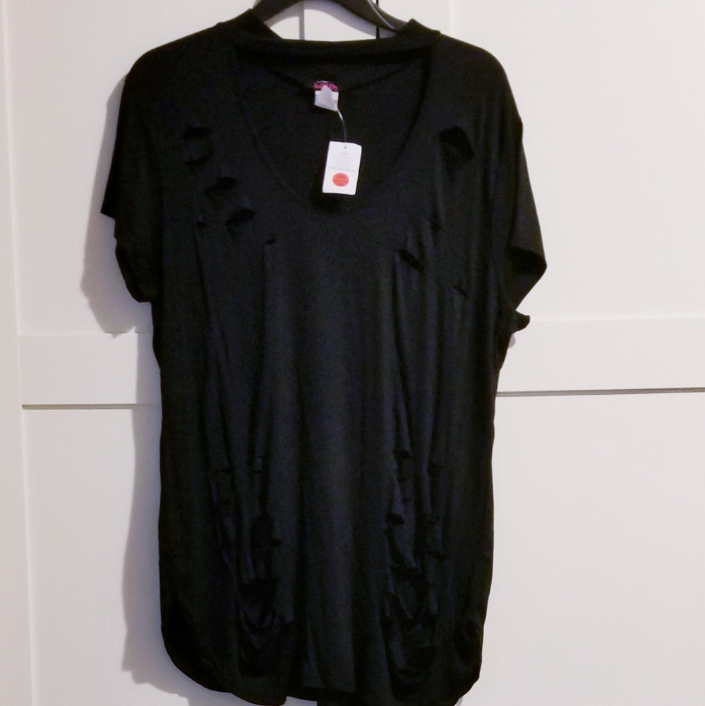 Tee